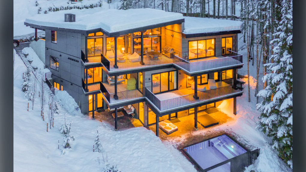 Maximize Your Earnings: The Top Cities for Hosting on Airbnb in Canada