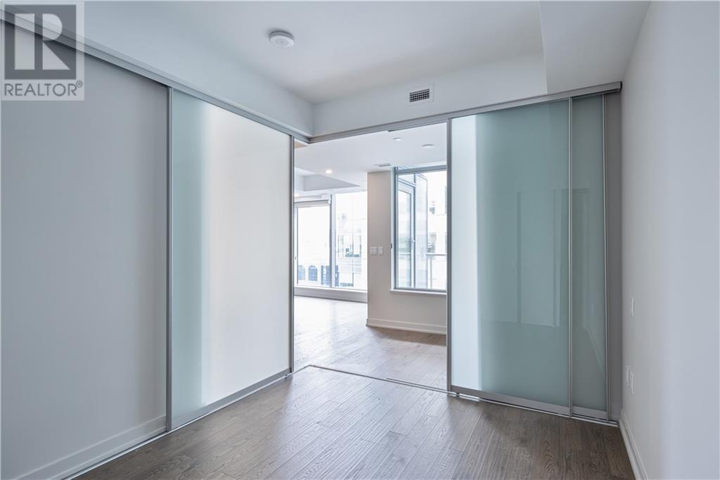 701-101 Queen Street - RE Residences