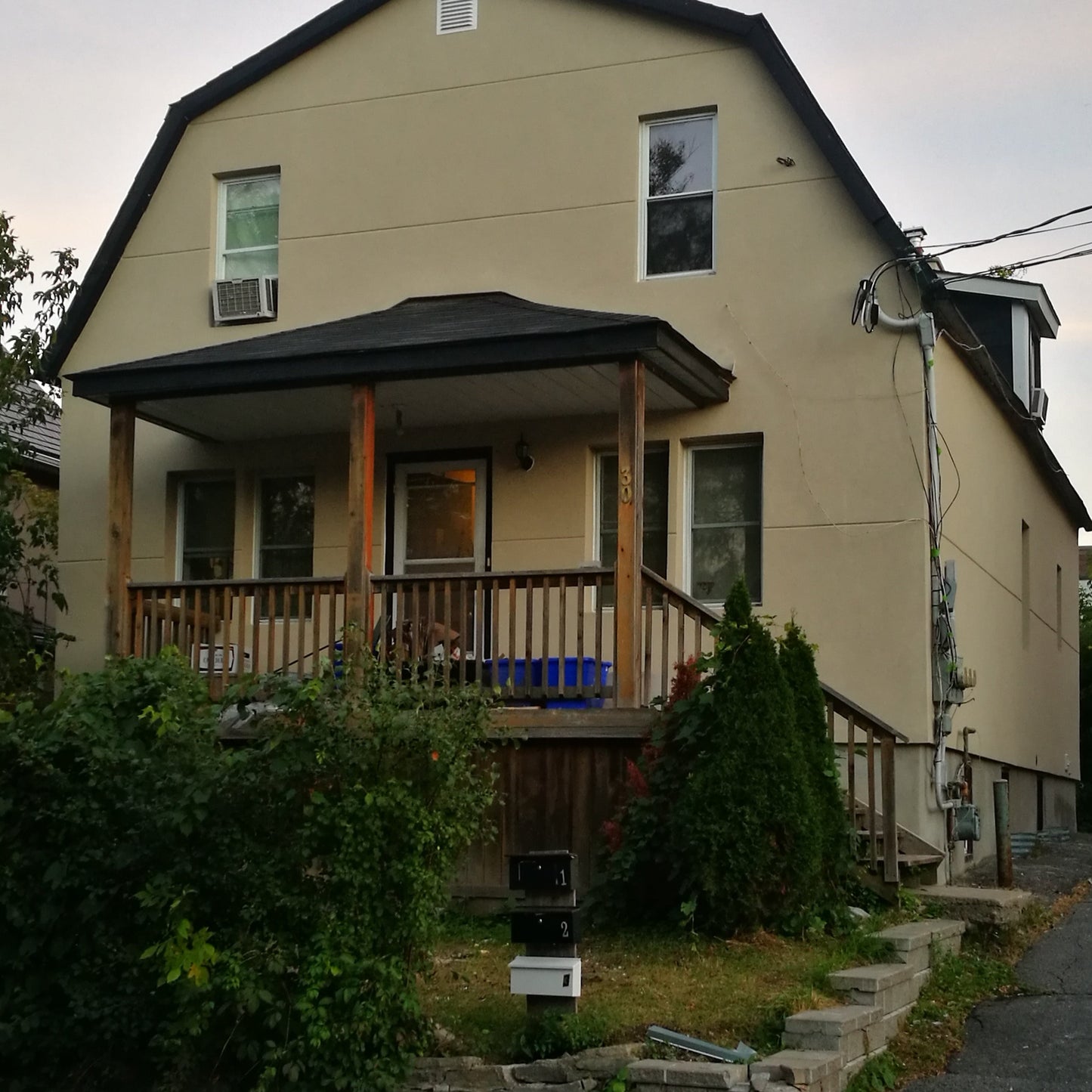 30 Robinson Avenue (Basement Unit)